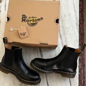 Dr. Martens Chelsea Boots - 2976 - US Size 8 - Black Smooth Leather